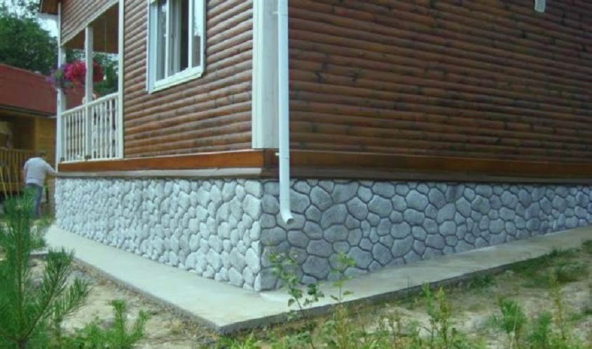 Облицовка фундамента на винтовых сваях