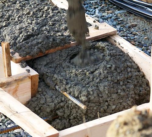 Заливка бетоном фундамента ленточного