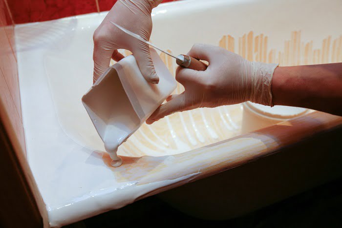 Как восстановить эмаль ванны