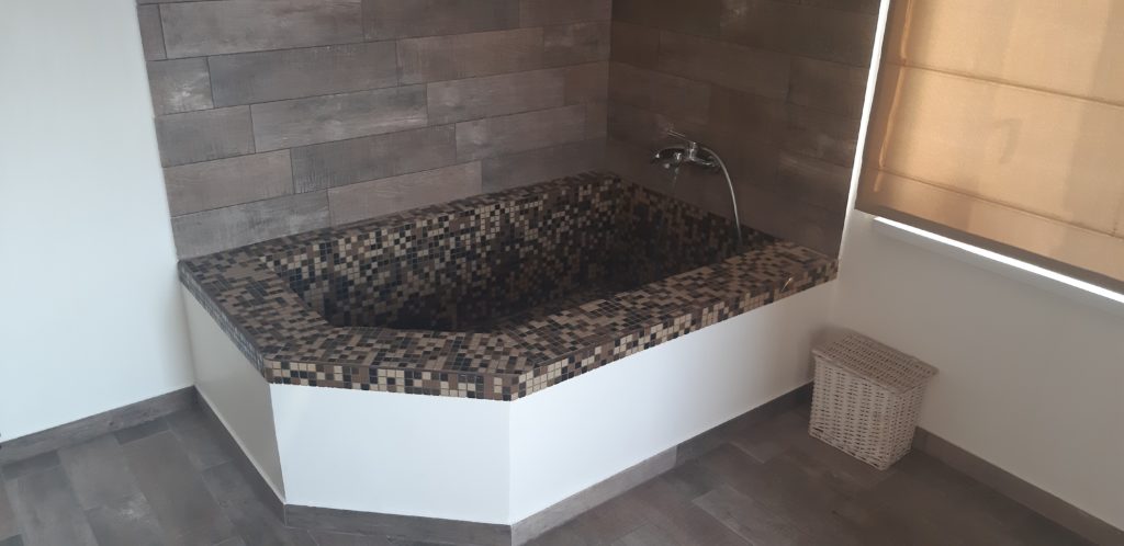 Ванна из газоблока